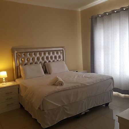 Munisa Guest House Joanesburgo Exterior foto